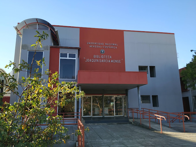 Biblioteca Joaquín García Monge